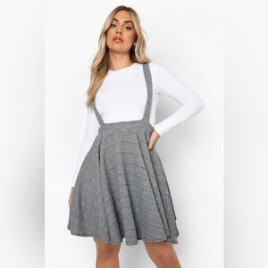 Dogtooth Check Pinafore Skirt Size US 6
